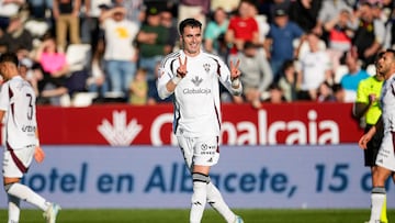 Partido de la jornada 16 de la Segunda División 2024-2025 de la liga de fútbol española, Liga Hypermotion, entre Albacete-Tenerife disputado el 23/11/2024 en el Carlos Belmonte. Foto Josema Moreno