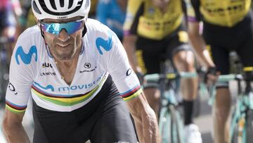 Alejandro Valverde, durante la ascensión final al Observatorio Astrofísico de Javalambre en la quinta etapa de la Vuelta a España 2019.
