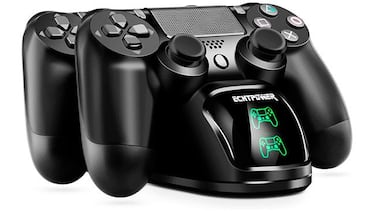 Ten los mandos de la PS4 siempre listos gracias a este cargador con pantalla LED