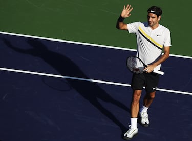 Nadie había estado tanto tiempo en el trono del tenis hasta que Djokovic lo consiguió el 8 de marzo de 2021. El suizo se abalanzó sobre Andy Roddick el 2 de febrero de 2004 y ya nadie le bajó de ahí en 237 semanas, un récord casi imposible de superar. Con 20 Grand Slams, que adornan un palmarés que cuenta con 103 títulos, Federer alcanzó las 310 semanas, la anterior mejor marca, el 18 de junio de 2018.