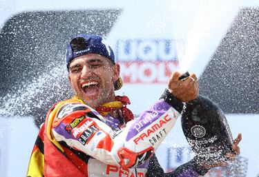 Jorge Martín en el podio del Gran Premio de Alemania de Moto GP en el circuito de Sachsenring.