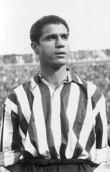 Damos un salto en el tiempo hasta 1939, donde apareció en escena Gainza. Se hizo un hueco entre las leyendas del Athletic y no es sorpresa, porque se trata del octavo jugador con más partidos jugados en la historia del club, además de embolsarse para su vitrina dos ligas y siete Copas del K.O.. También, es el primero en la lista en llegar a los cien goles, precisamente 149, y el máximo goleador de los One Club Man del equipo bilbaíno.