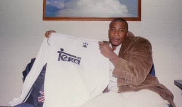 Llegó en 1999, aunque primeramente fue cedido al Valladolid una temporada, y ya en la temporada 2001/2002 formó parte de la primera plantilla. Pero la realidad es que no jugó ni un minuto con la camiseta blanca. Se cuenta que este fichaje se debió a que Lorenzo Sanz, presidente en aquel momento del Real Madrid, recibió un vídeo de un aficionado de 14 años que mostraba sus grandes actuaciones en la Liga colombiana.