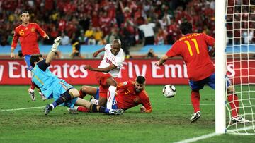 Gelson marca a España durante el Mundial de Sudáfrica.