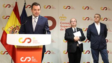 El nuevo secretario de Estado de Deporte y presidente del Consejo Superior de Deportes (CSD), Víctor Francos (1i), interviene durante la toma posesión de su nuevo cargo, en la sede del CSD, a 16 de junio de 2023, en Madrid (España). El abogado Víctor Francos Díaz toma el relevo de José Manuel Franco, que cesa a petición propia para liderar la lista del PSOE en el Congreso de los Diputados en las próximas elecciones generales del 23J.
16 JUNIO 2023;MADRID;TOMA DE POSESIÓN;PRESIDENTE DEL CSD
Marta Fernández Jara / Europa Press
16/06/2023