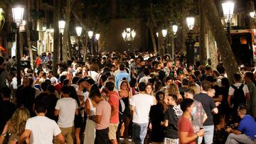 "La pandemia de coronavirus está descontrolada. Hay que retroceder"