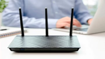 Router WiFi mejorar red hogar papel de aluminio