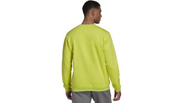 Esta sudadera Adidas es un básico todoterreno que pega con todo