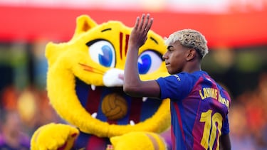 Lamine Yamal durante la presentación del equipo en el Trofeo Joan Gamper.