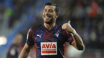Sergi Enrich con el Eibar.