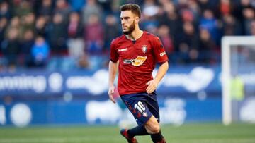 Roberto Torres recibió el premio al mejor jugador de la Liga 123 en el mes de enero.