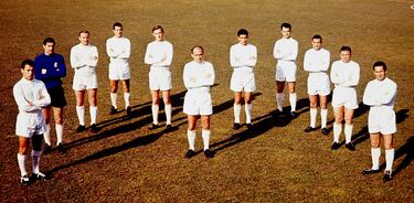 Amancio, Vicente, Santamaría, Isidro, Zoco, Di Stéfano, Pachín, Muller, Félix Ruiz, Puskas y Gento.