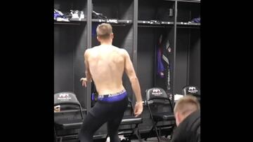 El Defensa del FC Cincinnati es captado con tremendo baile
