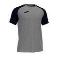 Mantente seco al entrenar con esta camiseta deportiva Puma para hombre