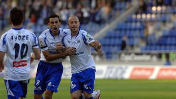 Óscar Pérez y Ricardo, en el partido ante el Racing de Ferrol el 16 de diciembre de 2007.