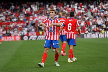 Avanzó Pablo Barrios con balón por toda la zona de tres cuartos sevillista, plantándose en la corona del área, desde donde se sacó un ajustado zurdazo, imparable para la estirada de Nyland. 1-2 en el tiempo de descuento.