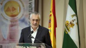 El presidente de la Junta de Andalucía, José Antonio Griñán, durante su intervención en la clausura de los Talleres Sobre la Innovación en el Deporte.
