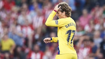 BILBAO, SPAIN - AUGUST 16: Antoine Griezmann of FC Barcelona reacts during the Liga match between Athletic Club and FC Barcelona at San Mames Stadium on August 16, 2019 in Bilbao, Spain. (Photo by Juan Manuel Serrano Arce/Getty Images)