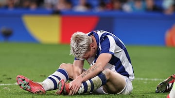 Orri Oskarsson se lesionó en el partido de la Real Sociedad en el Carlos Tartiere.