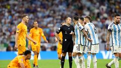 “Es el peor árbitro del Mundial”: las brutales críticas que ha recibido Mateu Lahoz
