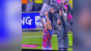 Ganan el título en el campo de su gran rival y uno de sus jugadores se mofa: vean por qué Inglaterra se ha rendido a Kompany