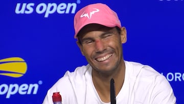 Nadal casi se parte la nariz y suelta esta broma: la sala de prensa, muerta de risa
