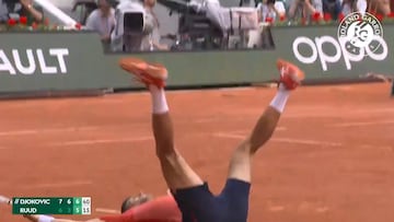 El momento en el que se hace historia con mayúsculas en el deporte: tremenda la celebración de Djokovic