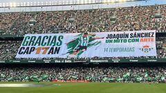 Homenaje de la afición del Betis a Joaquín.
