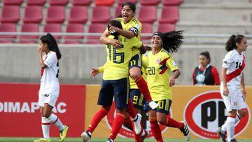 Catalina Usme, Leicy Santos e Isabella Echeverry anotaron los goles de Colombia ante Per&uacute;
