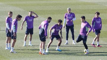 Los jugadores del Madrid, durante su último entrenamiento en Valdebebas.