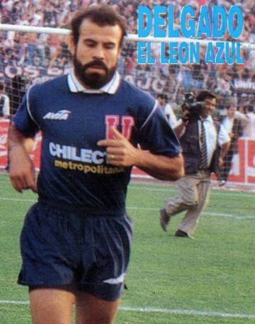 Fue parte del histórico título azul de 1994, pero al año siguiente se fue a Colo Colo. Aunque iba como ayudante técnico de Gustavo Benítez, alcanzó a jugar un partido con los albos.