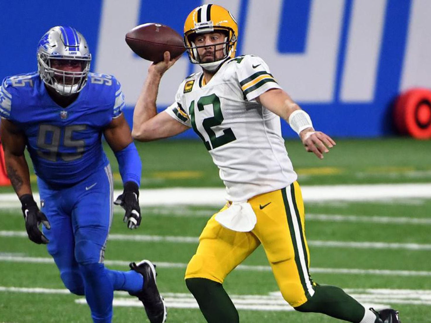 Lions flex on Packers as Aaron Rodgers rests, Jordan Love throws INT on  final play