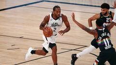 Kawhi Leonard, durante el cuarto partido de las semifinales de la Conferencia Oeste de los playoffs de la NBA 2020, que ha enfrentado a Denver Nuggets y Los Angeles Clippers