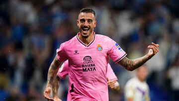 Joselu Mato of RCD Espanyol celebrates his goal during the La Liga match between RCD Espanyol and Real Valladolid played at RCDE Stadium on October 16, 2022 in Barcelona, Spain. (Photo by Sergio Ruiz / Pressinphoto / Icon Sport)
