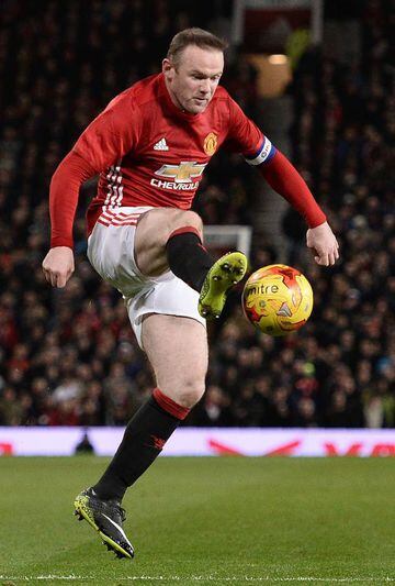 Manchester United's English striker Wayne Rooney could be off to China before the February deadline ends.