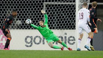 Van Dijk grateful to Bijlow for last-gasp save against Latvia