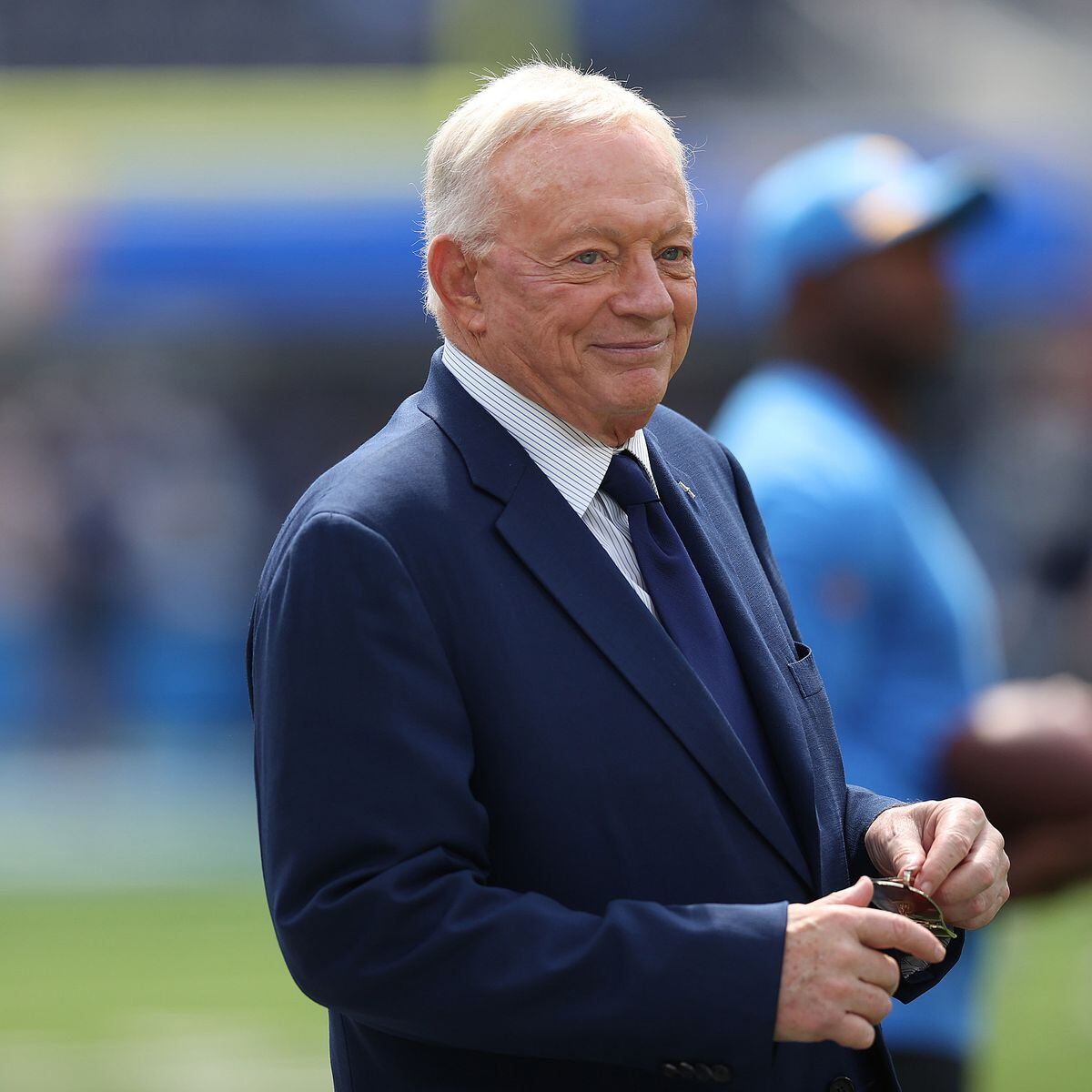 Jerry Jones on Tony Romo: I see him playing in London 