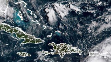 Esta imagen satelital RAMMB de la Administraci&oacute;n Nacional Oce&aacute;nica y Atmosf&eacute;rica (NOAA) muestra la actividad meteorol&oacute;gica al este de Hait&iacute; (R) a las 13:10 UTC del 15 de agosto de 2021 en el Caribe. 