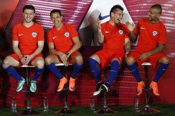 Alexis loves the new Chile kit.