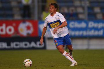 Leandro Díaz fichó por la UC en 2010. A pesar de ser campeón ese año con los Cruzados, el argentino solo jugó 5 partidos a lo largo de su estadía en San Carlos de Apoquindo.  Hoy es jugador de Once Caldas de Colombia