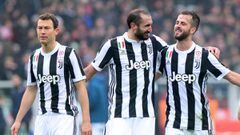 Juventus gana el derbi de Turín pero Higuaín se lesiona