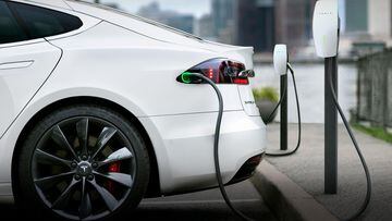 ¿Cuál es la marca que más autos eléctricos vendió en el mundo en 2022?