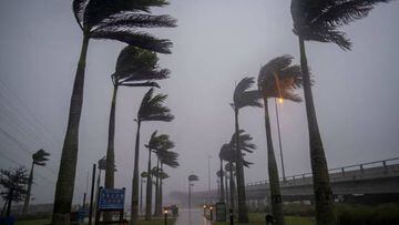 Hurricane Ian is forcing schedule changes throughout the NFL and college football in Florida and even South Carolina.