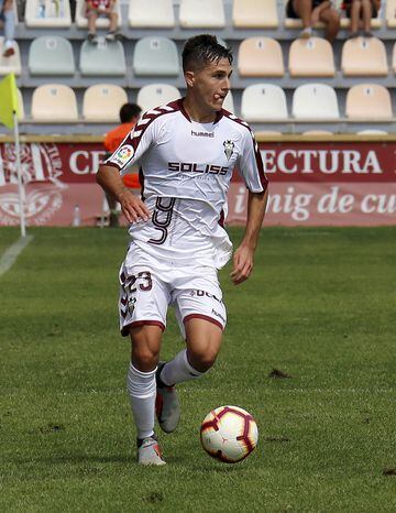The player has been with Segunda division side Albacete this season and instrumental in their push for a return to the top flight.