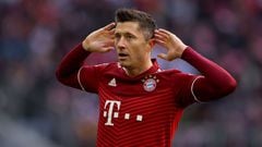 MUNICH, GERMANY - APRIL 09: Robert Lewandowski of FC Bayern München reacts during the Bundesliga match between FC Bayern München and FC Augsburg at Allianz Arena on April 09, 2022 in Munich, Germany. (Photo by Alexander Hassenstein/Getty Images)