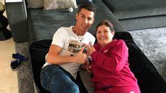 Cristiano Ronaldo y su madre Katia Aveiro, que viajar&aacute; a Estados Unidos a por sus mellizos