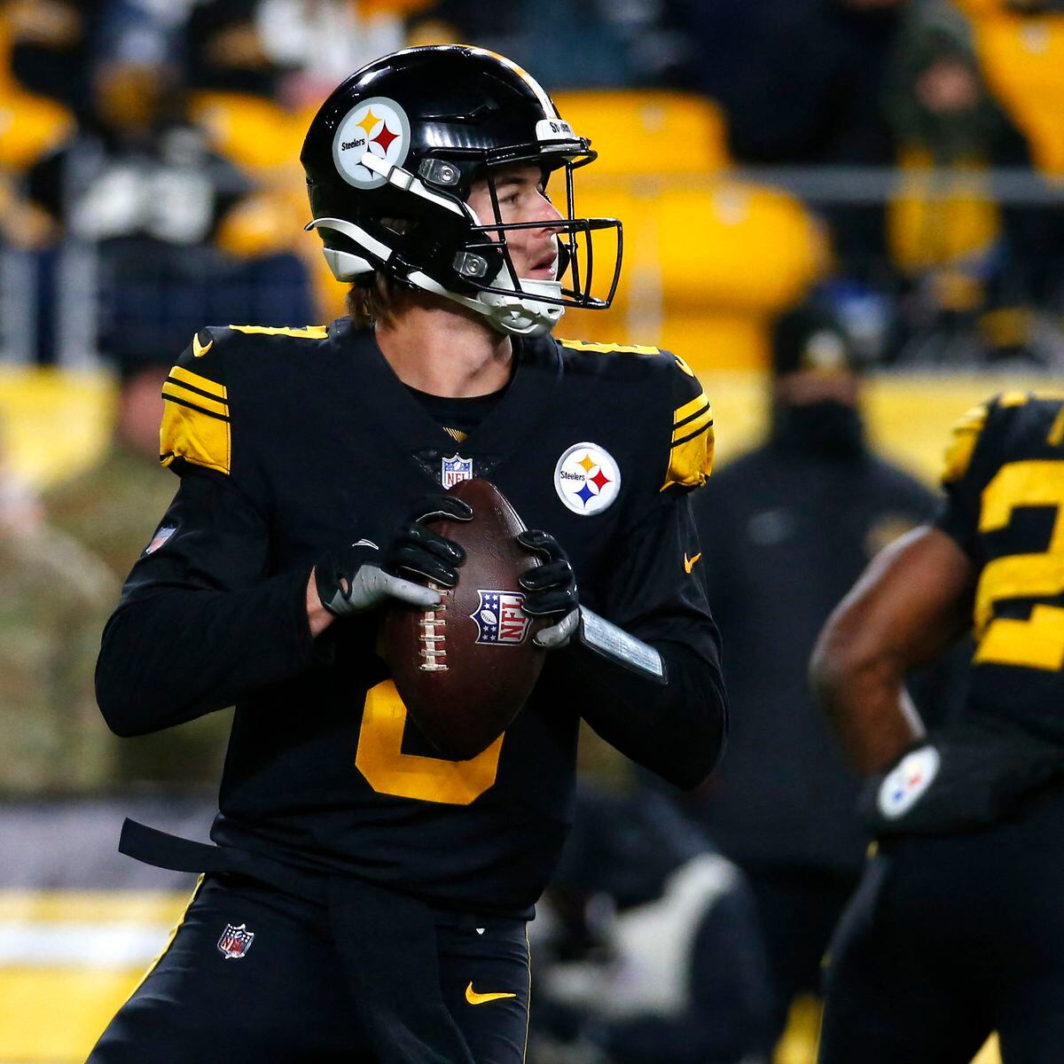 Pittsburgh Steelers get quarterback Kenny Pickett back after
