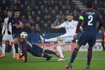 Chance for Benzema.
