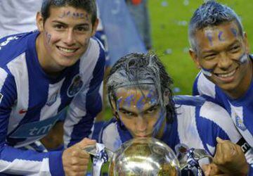En 2010 llegó al Porto. Junto con Falcao y Fredy Guarín, fue campeón de la Liga de Portugal, la Copa y la UEFA Europa League.