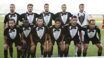 Also in 2014, Cultural Leonesa unleashed this 'tuxedo' away kit on the footballing world.